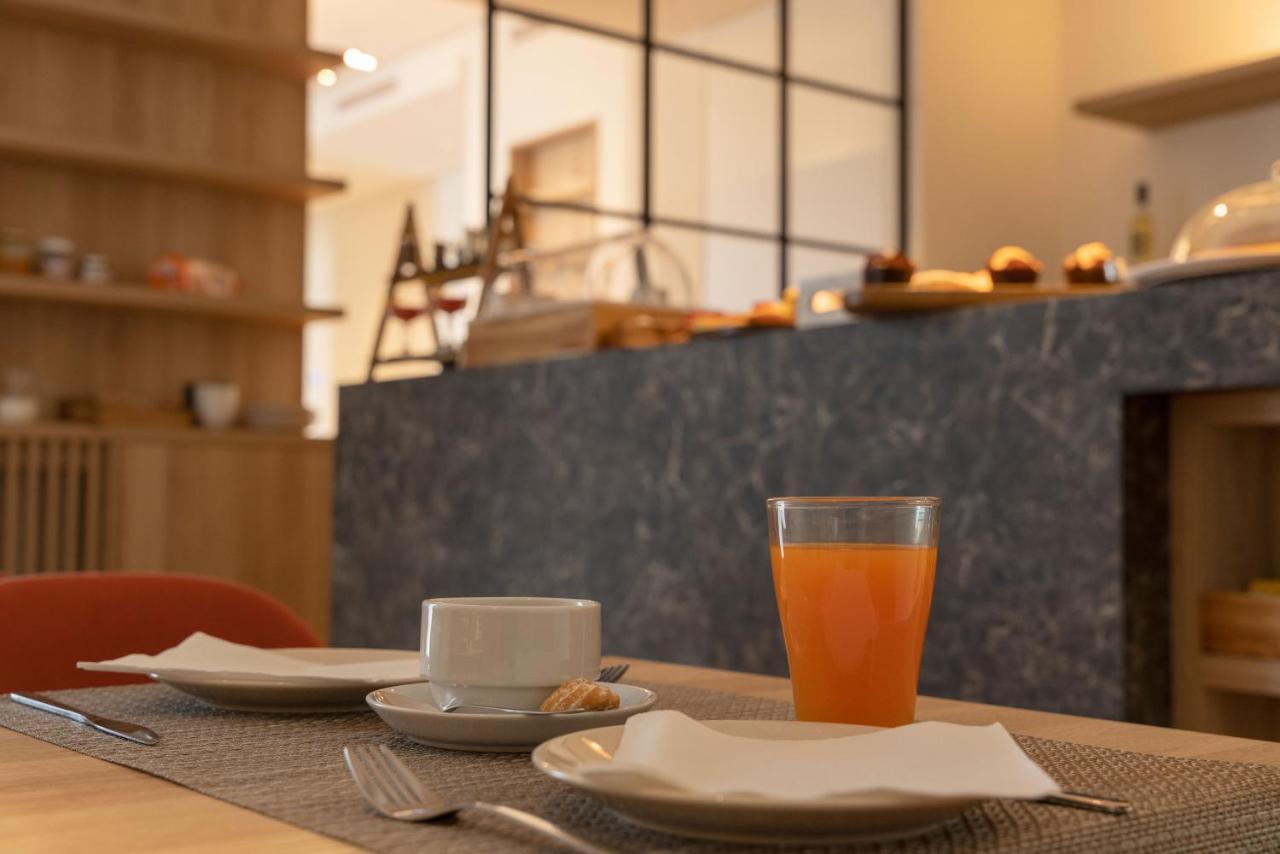 B&B Le Suites Di Costanza チェファル エクステリア 写真
