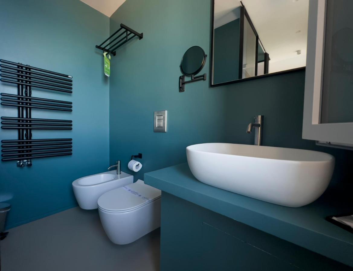 B&B Le Suites Di Costanza チェファル エクステリア 写真