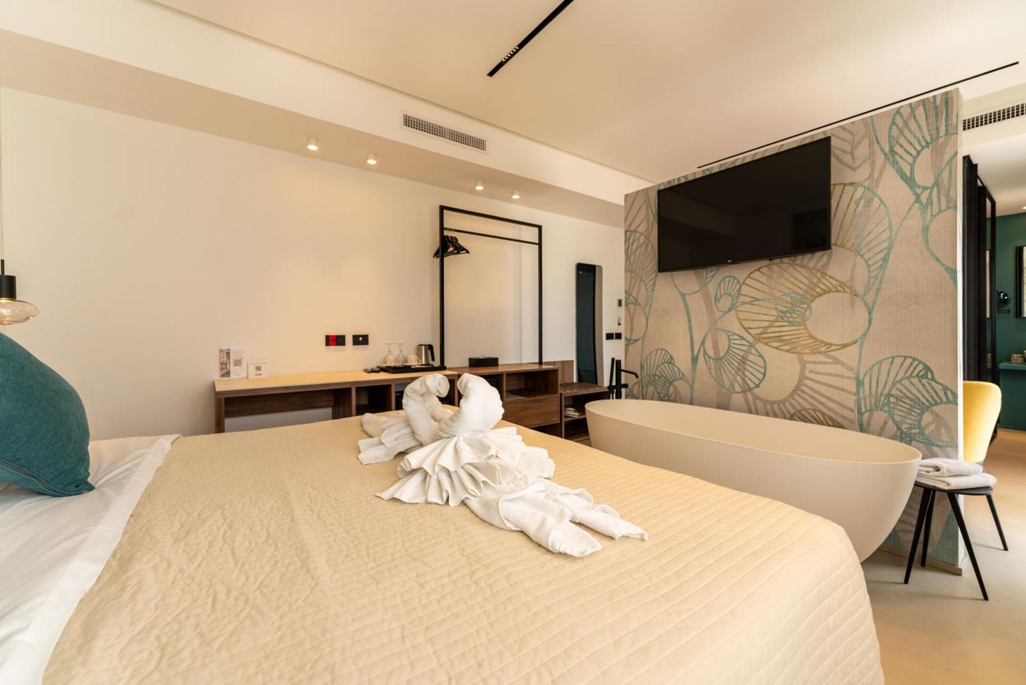 B&B Le Suites Di Costanza チェファル エクステリア 写真
